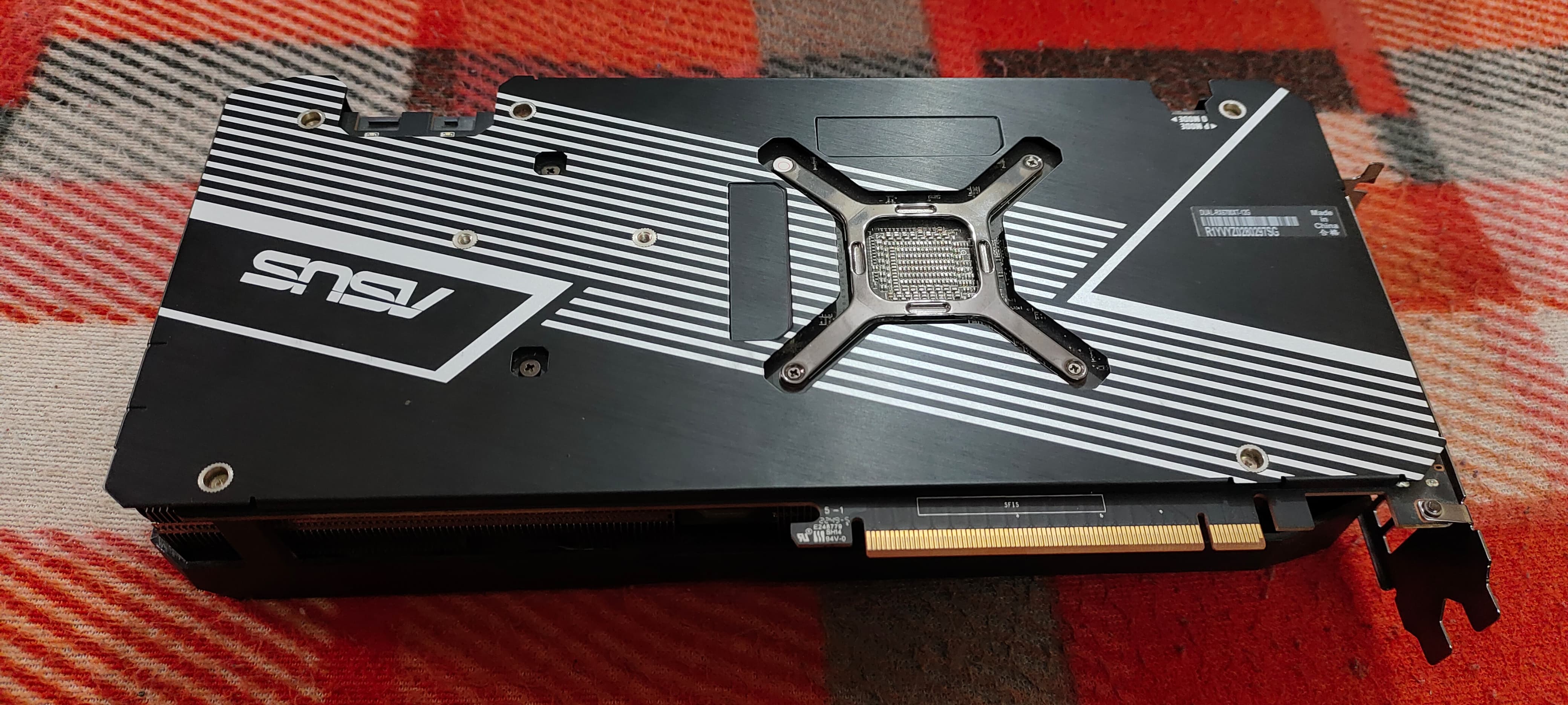 ASUS Dual Radeon™ RX 6700 XT 12GB GDDR6 thumbnail 3